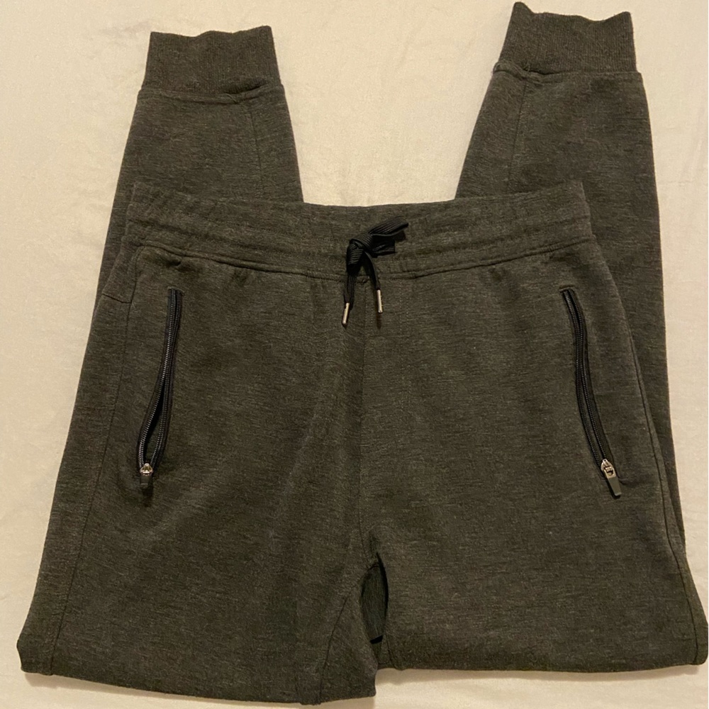90 Degree Medium Joggers with Zippered Pockets